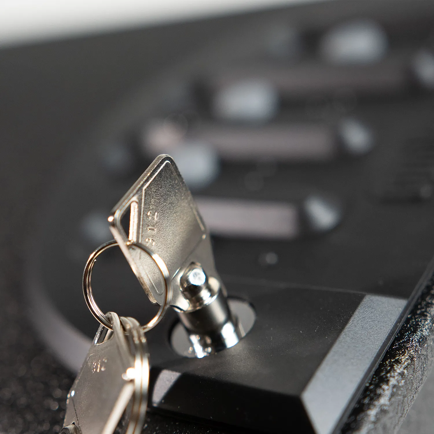 GunVault MultiVault Deluxe Handgun Safe GV2000D